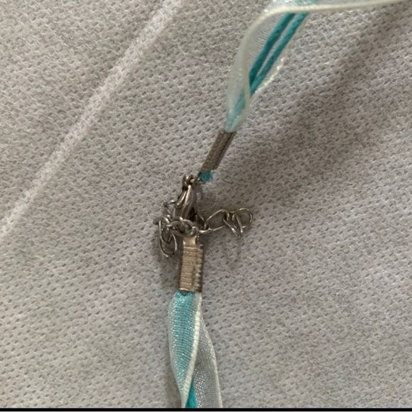 NWOT Butterfly Pendant Necklace with Sheer Ribbon - Picture 4 of 6